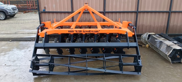 Борона дисковая навесная БДН 2,4х2Н с амортизаторами катка, 14 рабочих органов купить в Тамбове – «БДН-АгроКубань», 2