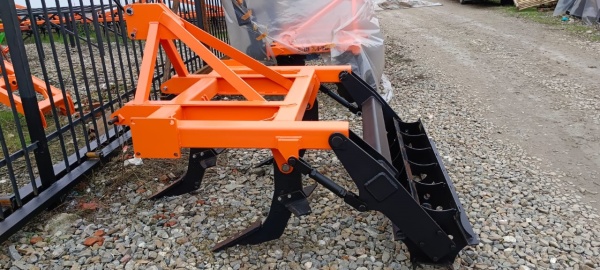 Плуг чизельный ПЧН 1,6 с планчатым катком купить в Тамбове – «БДН-АгроКубань», 4