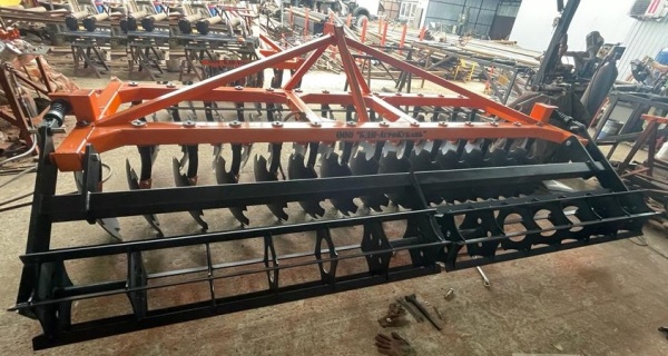 Борона дисковая навесная БДН 4х2Н, 26 рабочих органов купить в Тамбове – «БДН-АгроКубань», 2
