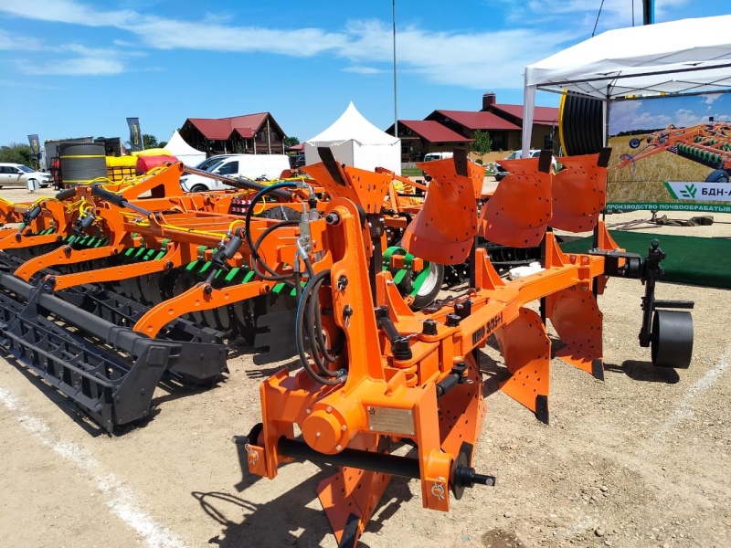 Плуг навесной оборотный 3/35+1 купить в Тамбове – «БДН-АгроКубань», 6