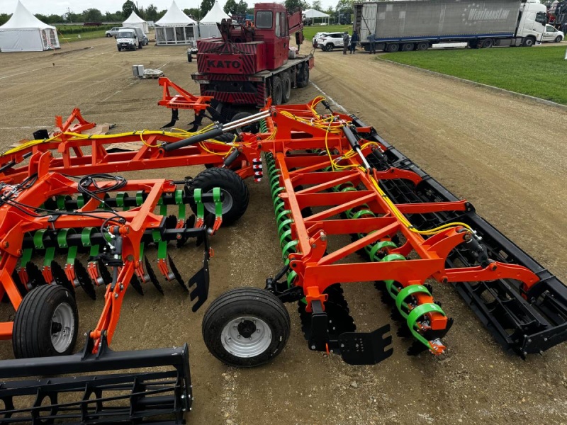 Лущильник мульчировщик дисковый прицепной «АВРОРА» ЛД-8Л (евро-складывание) ЛАФЕТ купить в Тамбове – «БДН-АгроКубань», 3