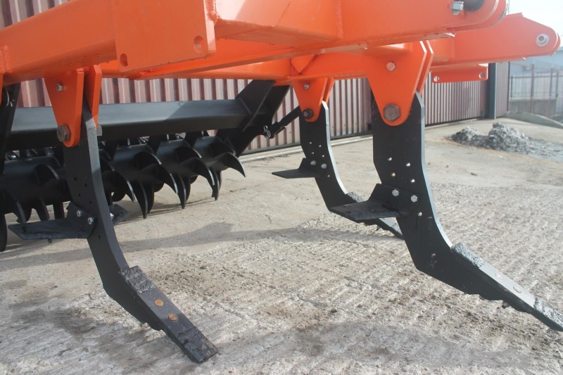 Плуг чизельный ПЧН-1,6 с зубчатым катком купить в Тамбове – «БДН-АгроКубань», 12