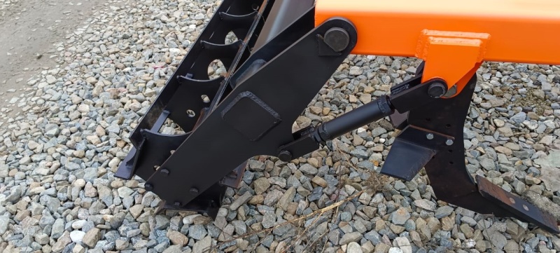 Плуг чизельный ПЧН 1,6 с планчатым катком купить в Тамбове – «БДН-АгроКубань», 6