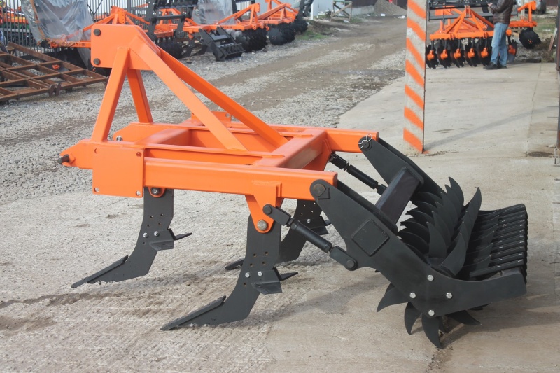 Плуг чизельный ПЧН-1,6 с зубчатым катком купить в Тамбове – «БДН-АгроКубань», 4